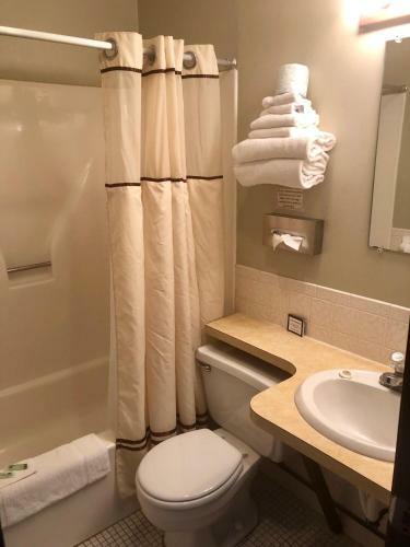 Hotel Byrncliff Resort & Conference Center