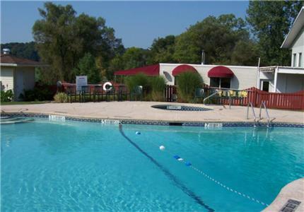 Hotel Byrncliff Resort & Conference Center