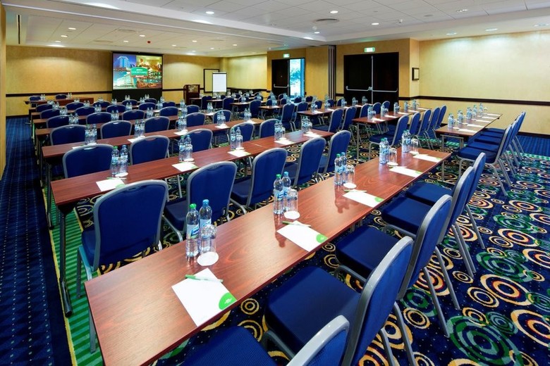 Hotel Courtyard By Marriott Prague City