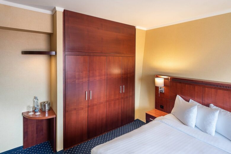 Hotel Courtyard By Marriott Prague City
