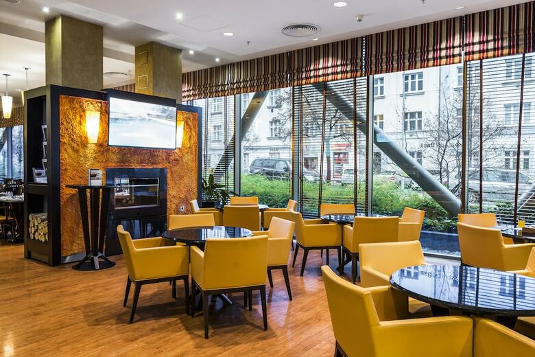 Hotel Courtyard By Marriott Prague City