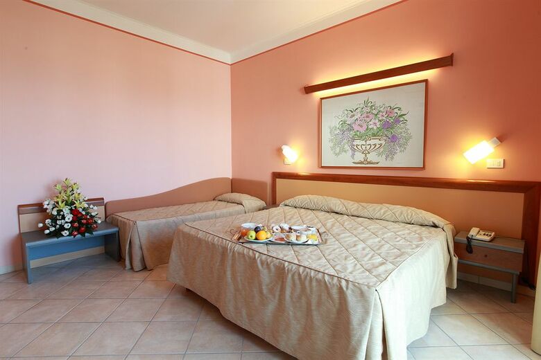 Hotel Caravel