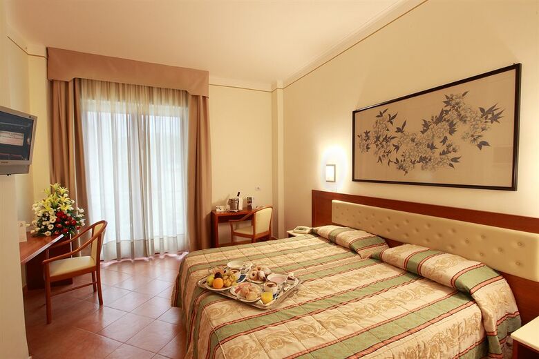 Hotel Caravel