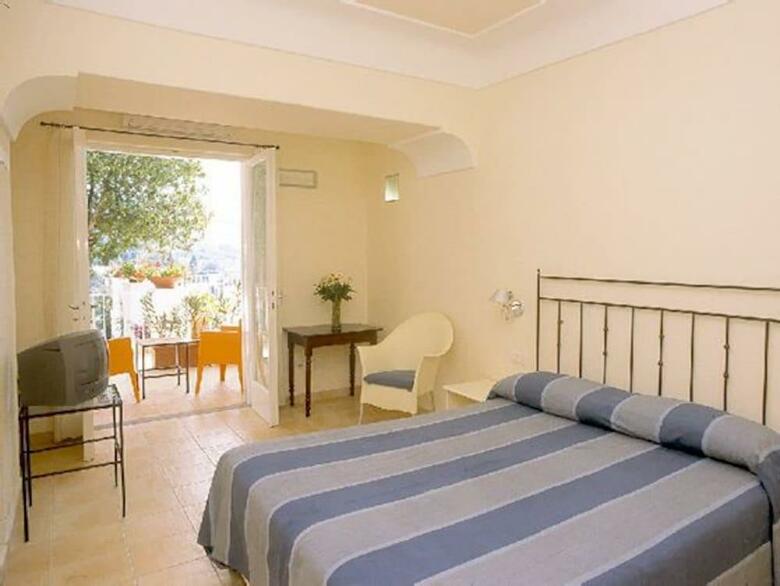 Hotel Senaria