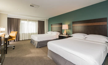 Hotel Wyndham Garden The Pierpont Inn