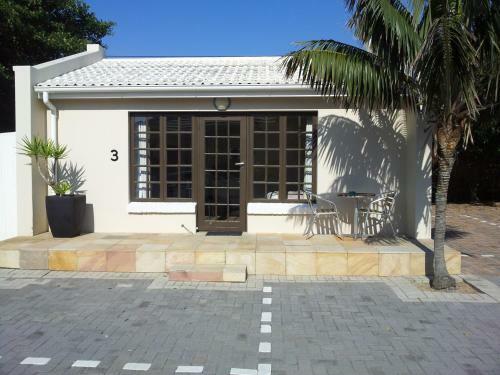 Hostal Palm Beach Guesthouse