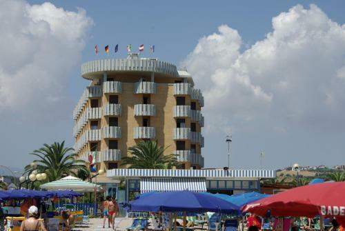 Hotel Maxim's