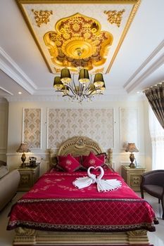 Louis Hotel