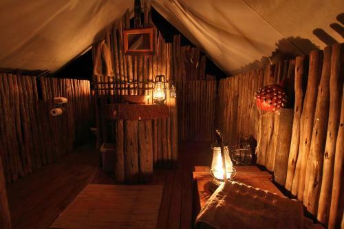 Quatermain's 1920's Safari Camp