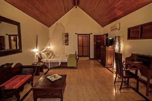 Hotel Sunset Bungalows Resort