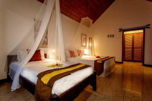Hotel Sunset Bungalows Resort