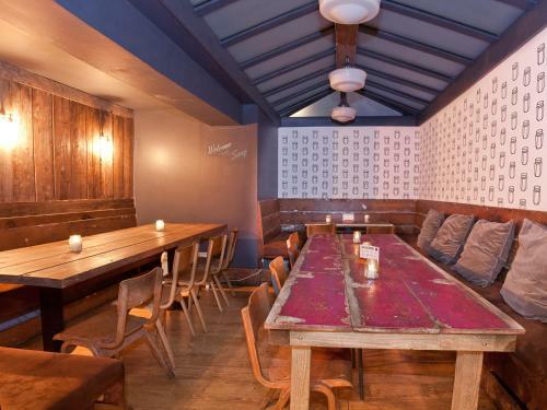 The New George Hotel