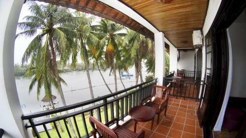 Hotel River Beach Resort & Residences