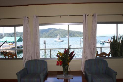 Hotel Banana Bay Marina