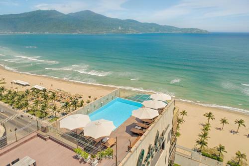 Holiday Beach Da Nang Hotel And Spa