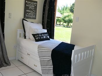 Hostal Orange-ville Guesthouse