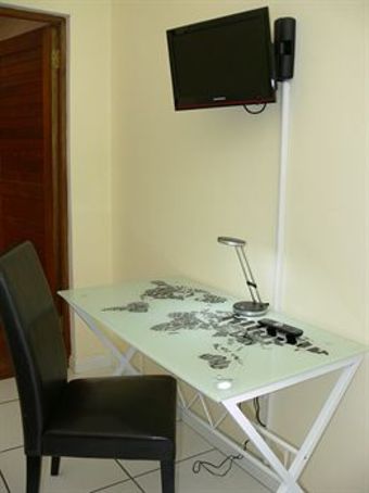 Hostal Orange-ville Guesthouse