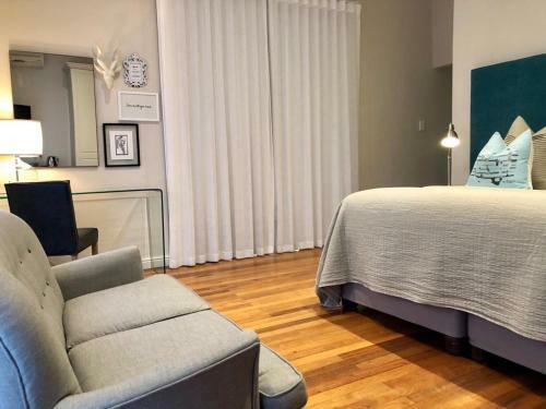 Hostal Calais Country House