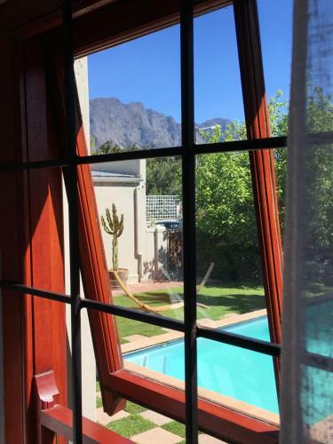 Hostal Calais Country House