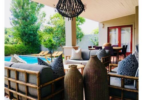 Hostal Calais Country House