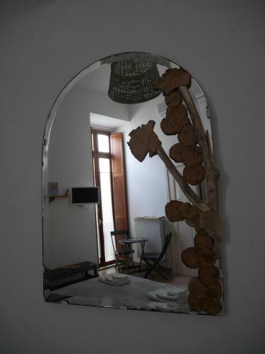 Hostal 4 Camere A Trani