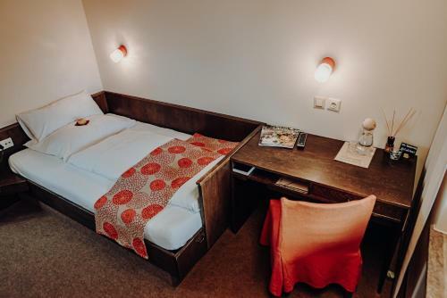 Hostal Gasthof Eberhard - Hof, Wirtshaus & Herberge