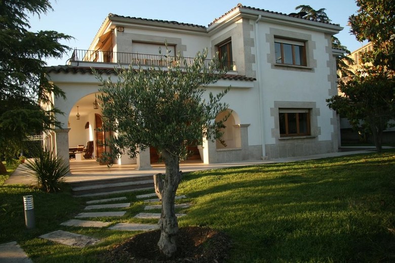 Hostal Montjuic Bed & Breakfast