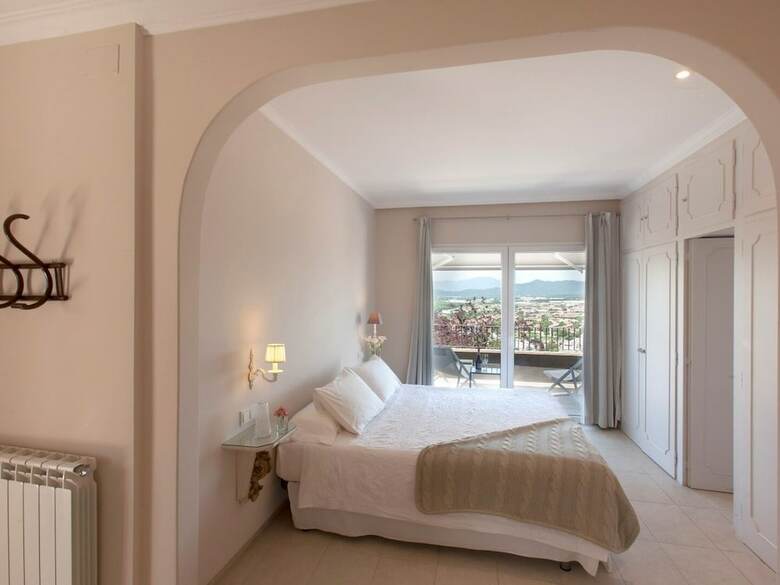 Hostal Montjuic Bed & Breakfast