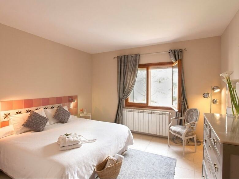 Hostal Montjuic Bed & Breakfast