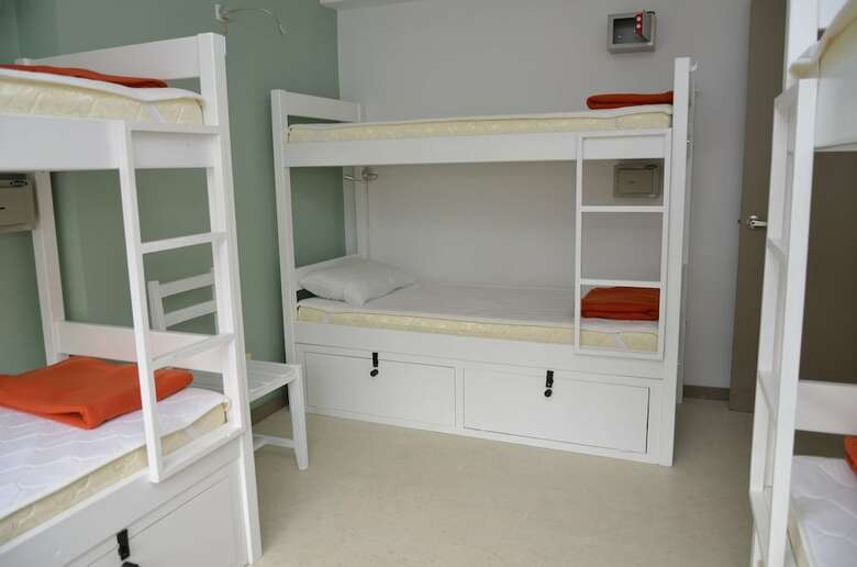 Hostal Hostel & Suites Del Rio