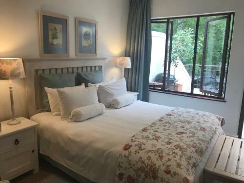 Hostal Cherry Berry Guest House