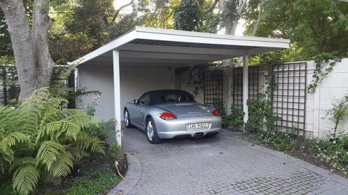 Hostal Cherry Berry Guest House