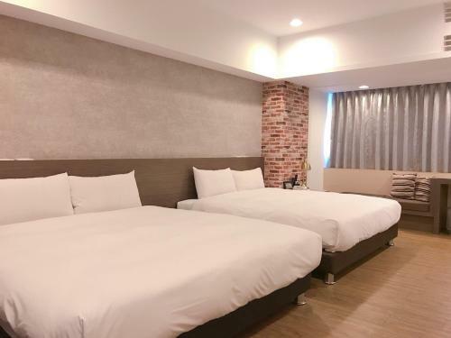 Summer Terminal Hotel
