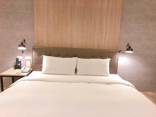 Summer Terminal Hotel