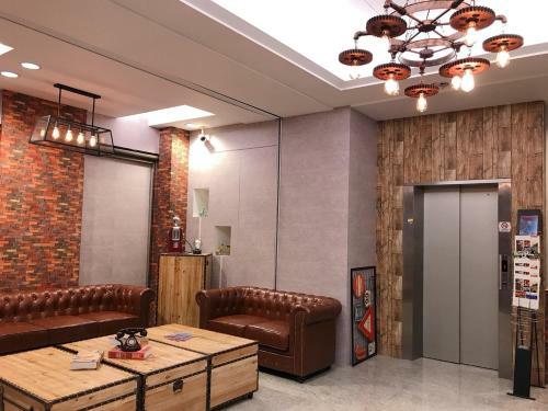 Summer Terminal Hotel
