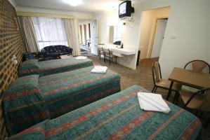Best Western Top Of The Town Motel