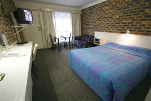 Best Western Top Of The Town Motel
