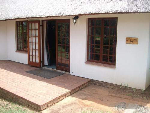 Hostal Oaktree Lodge Guest House