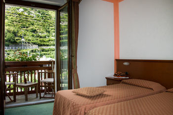Crabun Hotel