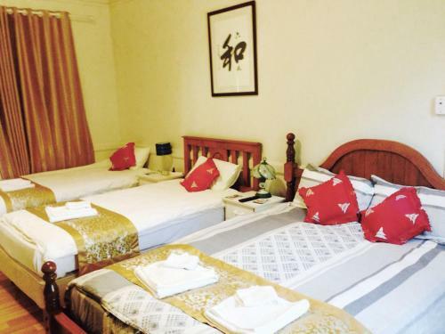 Hostal Pure Land Guest House