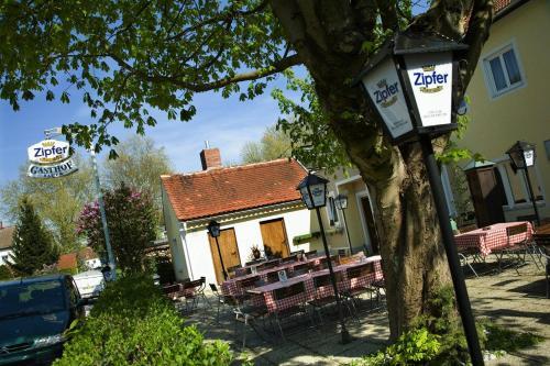 Hostal Gasthof Bauer
