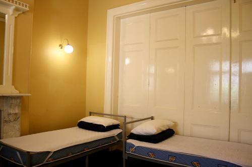 Glenelg Beach Hostel