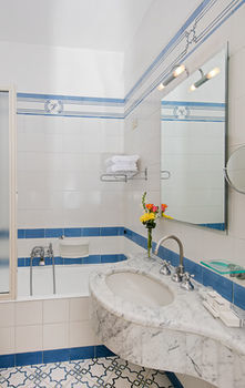Hotel Vesuvio
