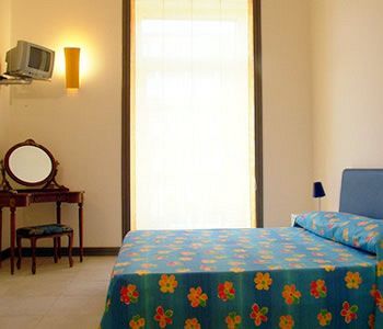 Bed & Breakfast Caracciolo 10