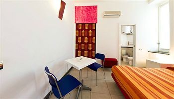 Bed & Breakfast Caracciolo 10