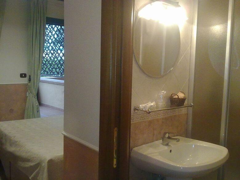 Green Park Hotel