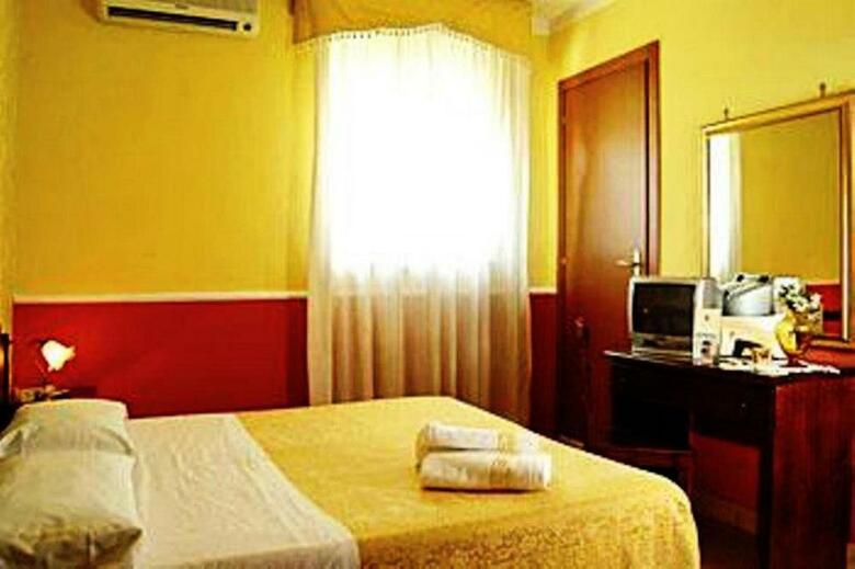Green Park Hotel