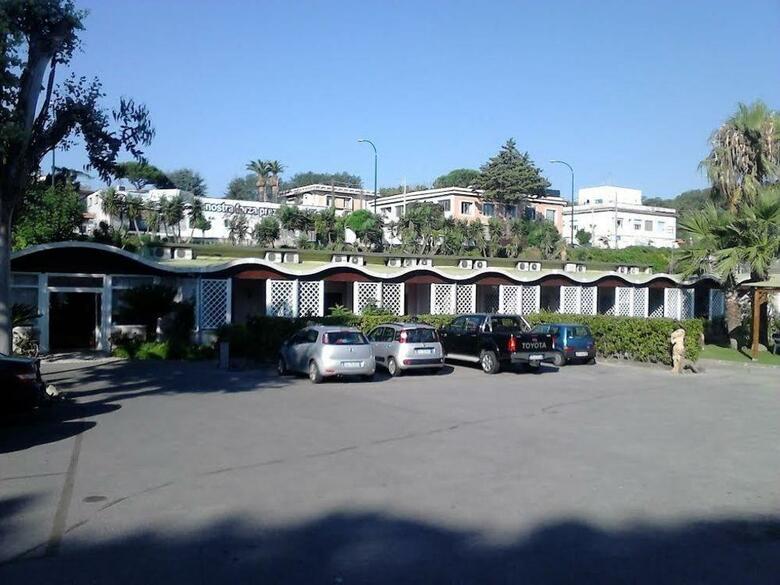 Green Park Hotel