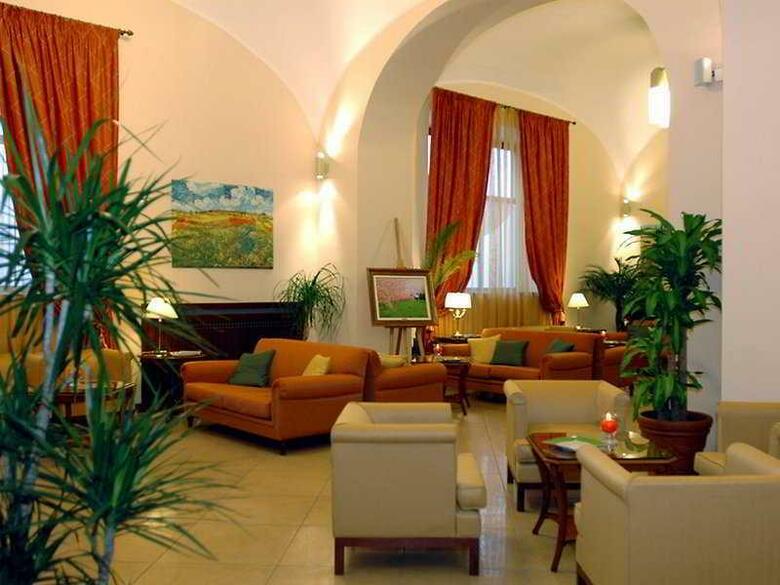 Le Chemin�e Business Hotel