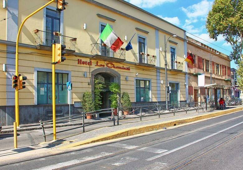 Le Chemin�e Business Hotel